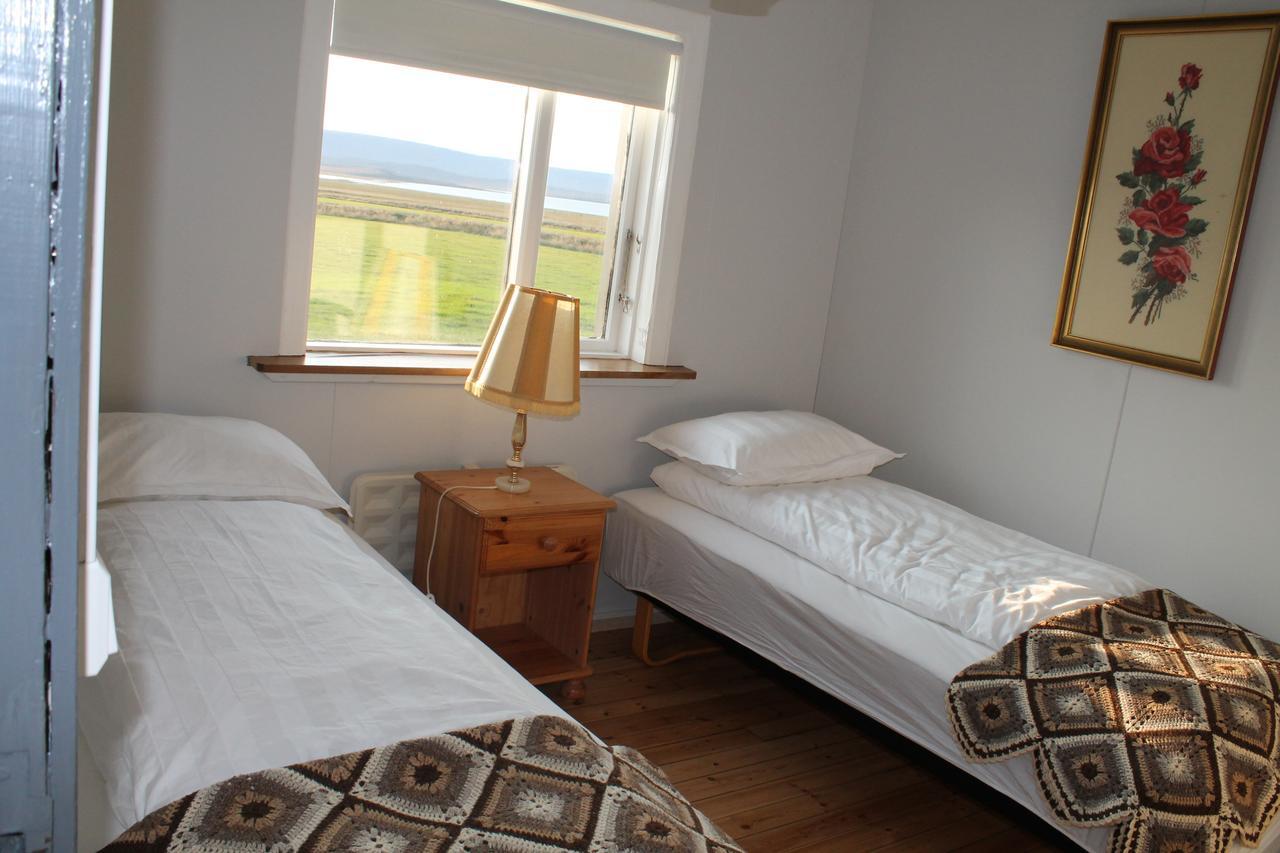 Midhop Guesthouse Thingeyrar Kültér fotó