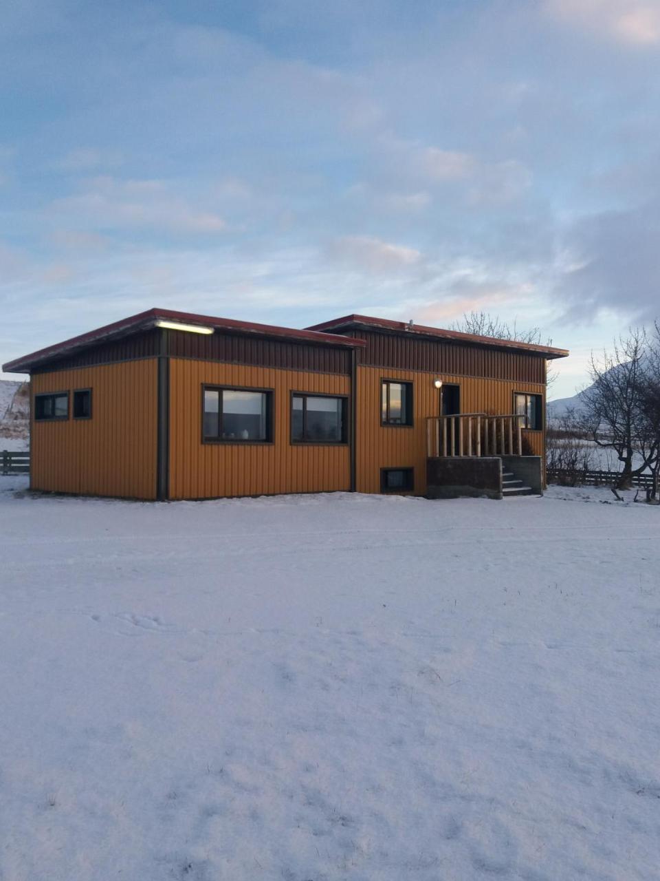 Midhop Guesthouse Thingeyrar Kültér fotó